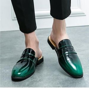 NWOT men’s loafers